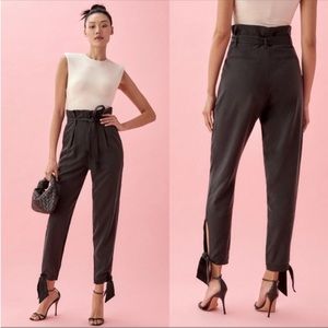 NWOT Reformation Black Paper Bag Pants Petite